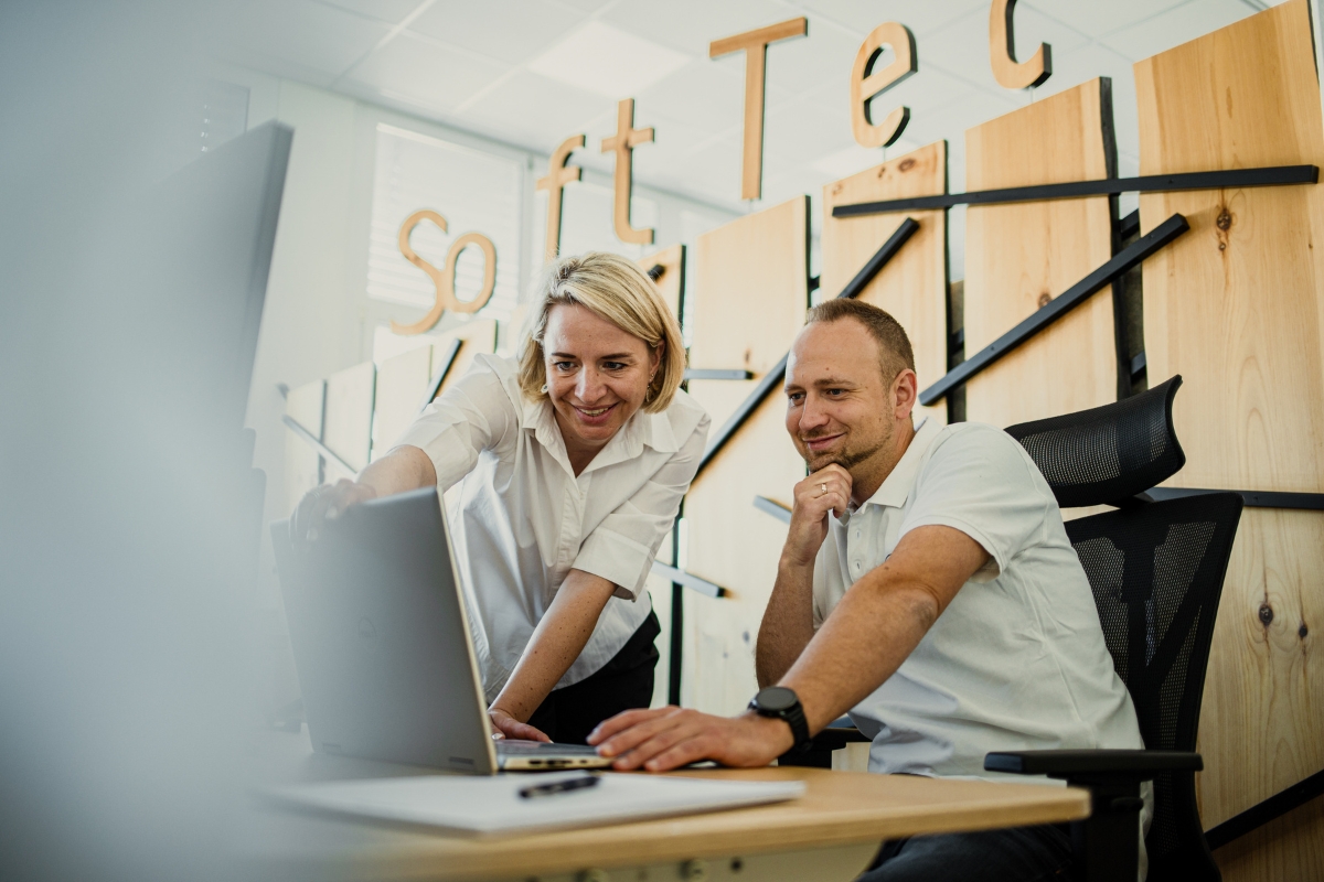 Berufserfahrene im Team der SoftTec GmbH