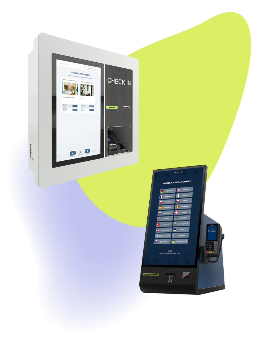 Gast checkt am SoftTec Checkin-Kiosk selbstständig ein