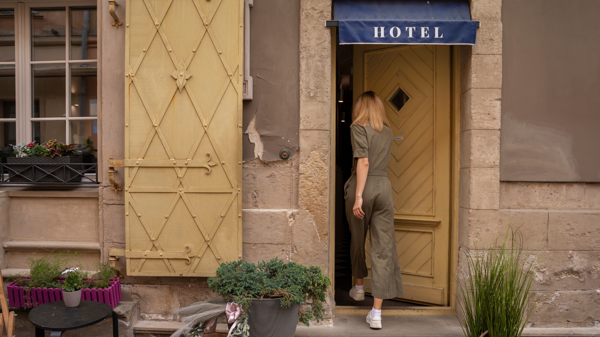 Empfang eines kleinen Hotels mit der SoftTec Cloud Hotelsoftware