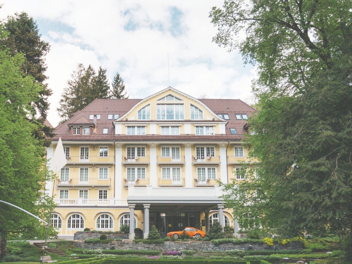 Hotelrezeption, Hotelsoftware für klassische Hotelbetriebe