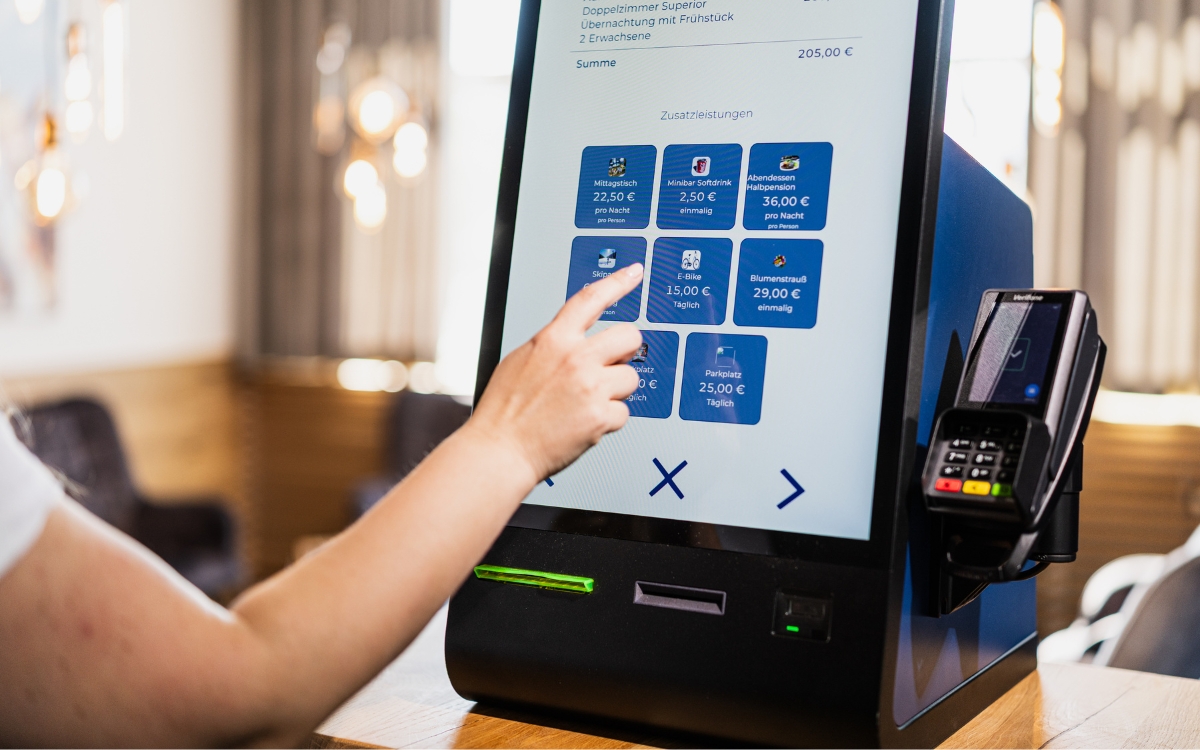 Checkin-Kiosk als Add-On der SoftTec Cloud Hotelsoftware